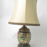 569 3565 TABLE LAMP